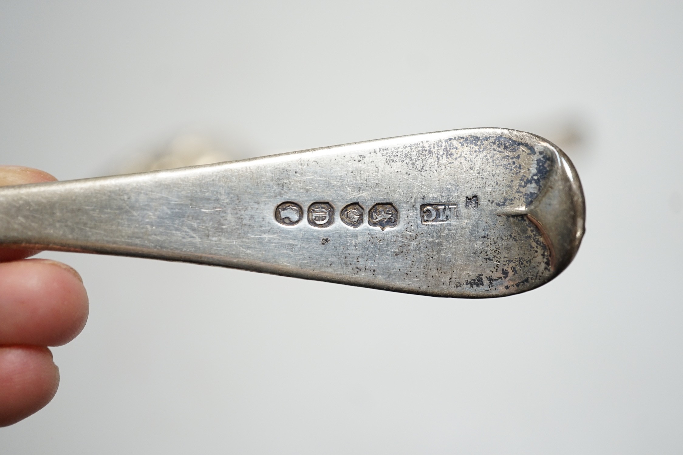 A pair of early Victorian silver Old English pattern 'berry' spoons, Mary Chawner, London, 1839, 21.9cm, 3.6oz.